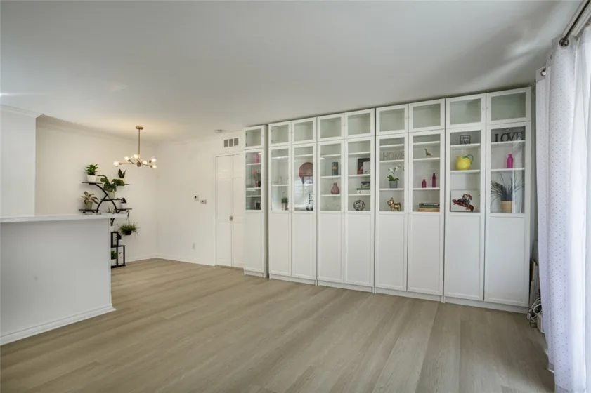 2815 S Fairview #G photo 5