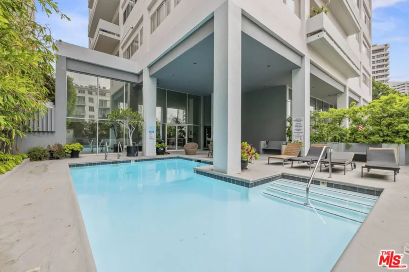 10701 Wilshire Boulevard #2202 photo 35