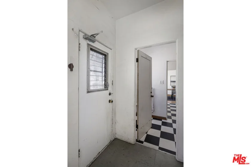 1143 S Westmoreland Avenue #5 photo 25