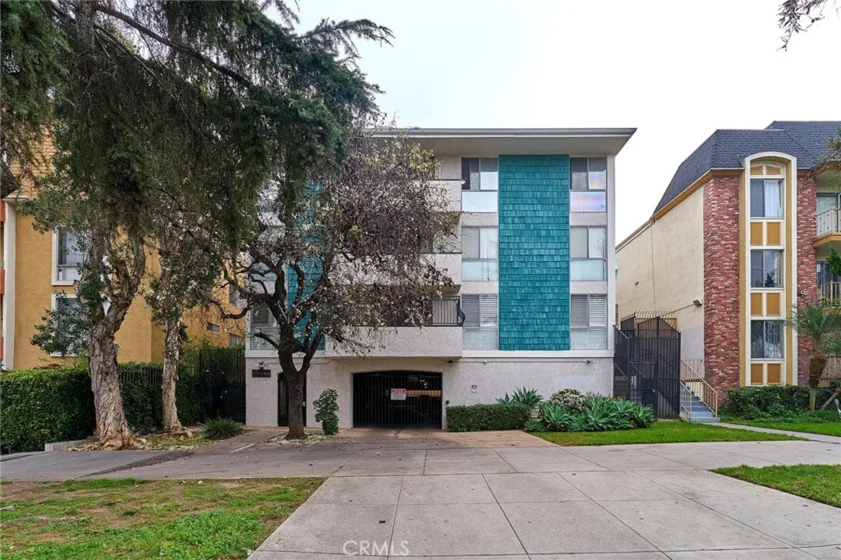 244 S La Fayette Park #301 photo 2