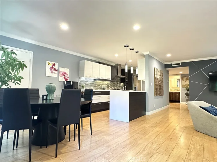 6720 Hillpark Drive #204 photo 13