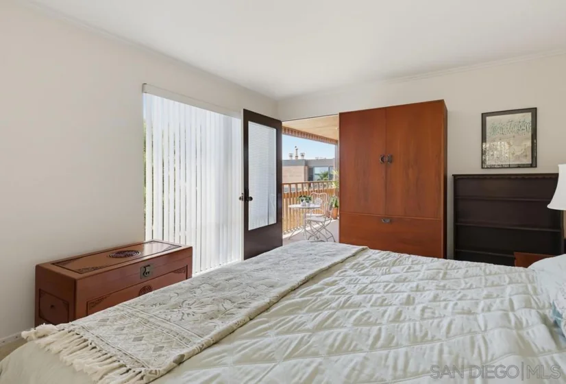 2942 Lawrence Street photo 43