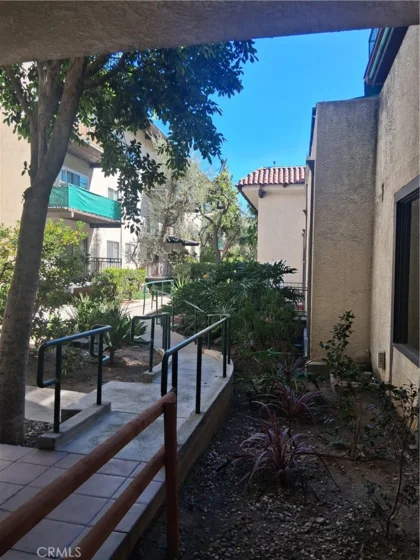 5640 White Oak Avenue #C216 photo 1