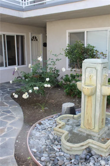1720 Newport Avenue #5 photo 9