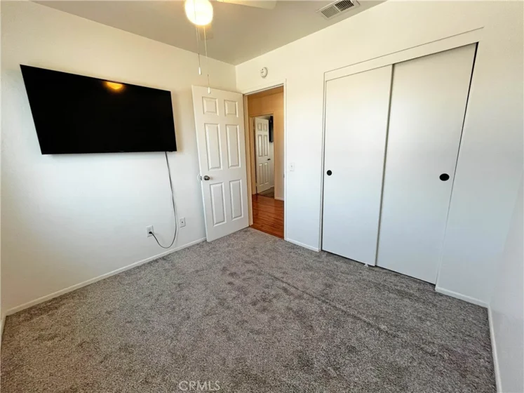 24109 Fir photo 27