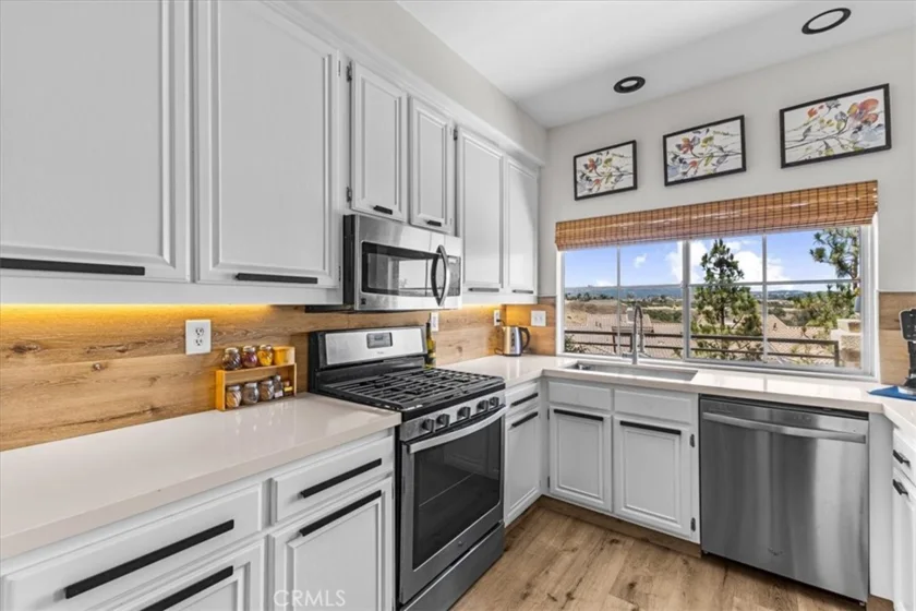 28795 El Adolfo photo 6