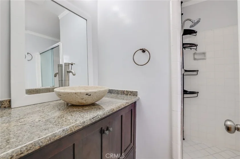 205 13th Street #D photo 33