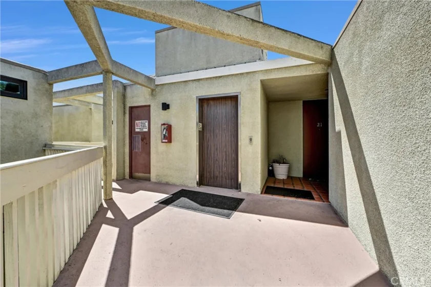 4513 Cove Drive #17 photo 7