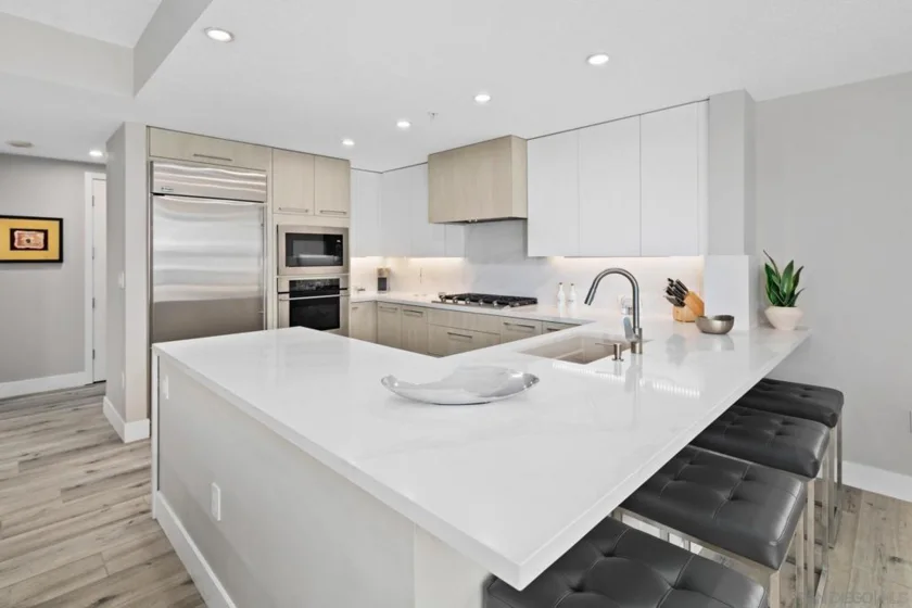 1205 Pacific Hwy #1206 photo 3
