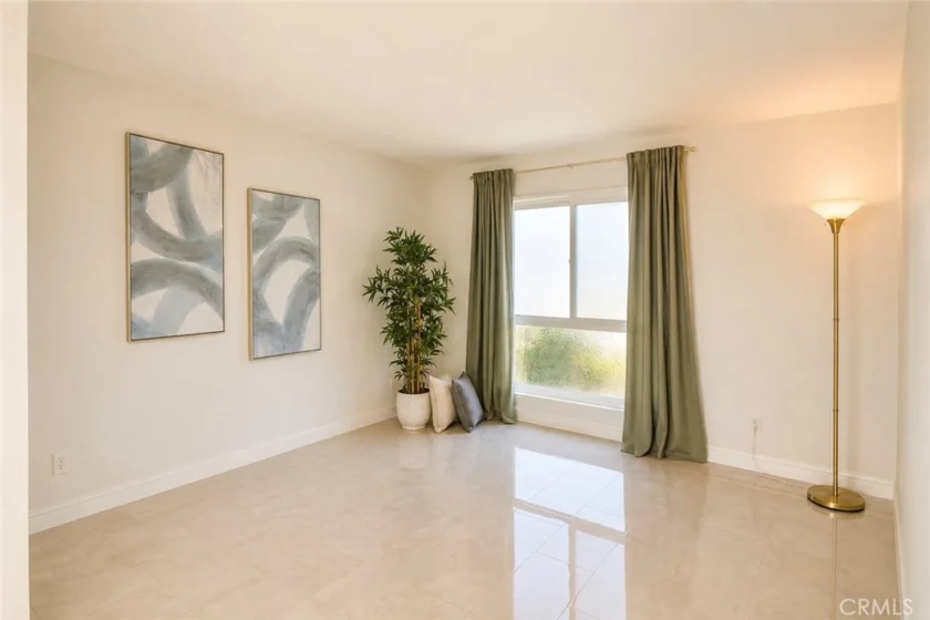 2827 S Fairview Street #G photo 18