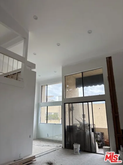 5310 Zelzah Avenue #303 photo 13