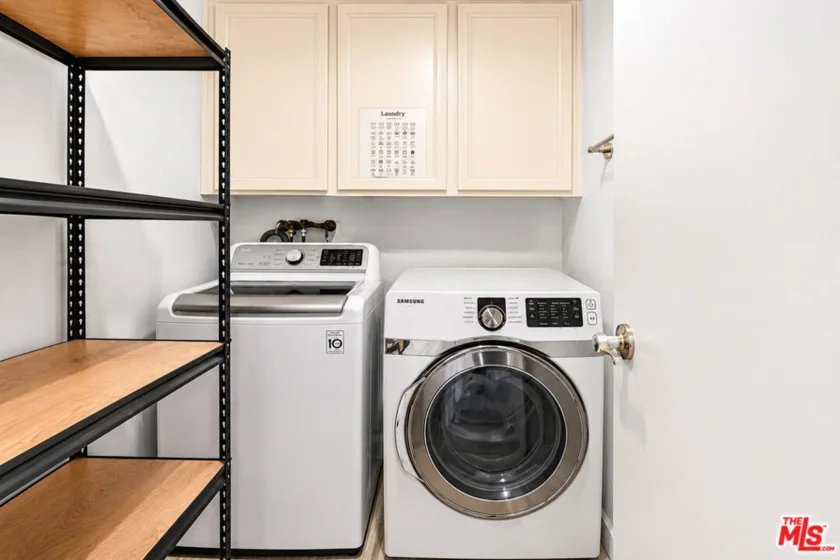 14923 Moorpark Street #101 photo 10