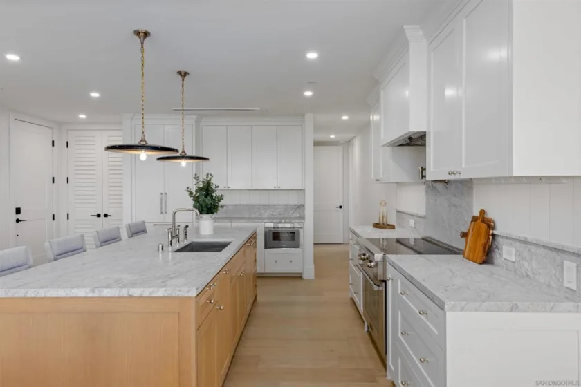 747 Orange Avenue #303 photo 8