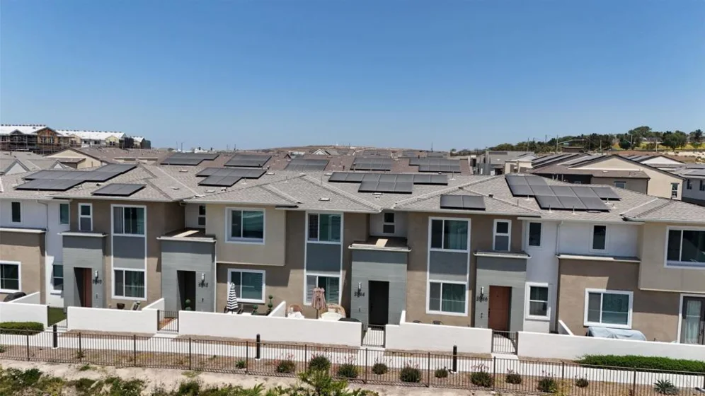 2044 Bluestone Circle photo 45
