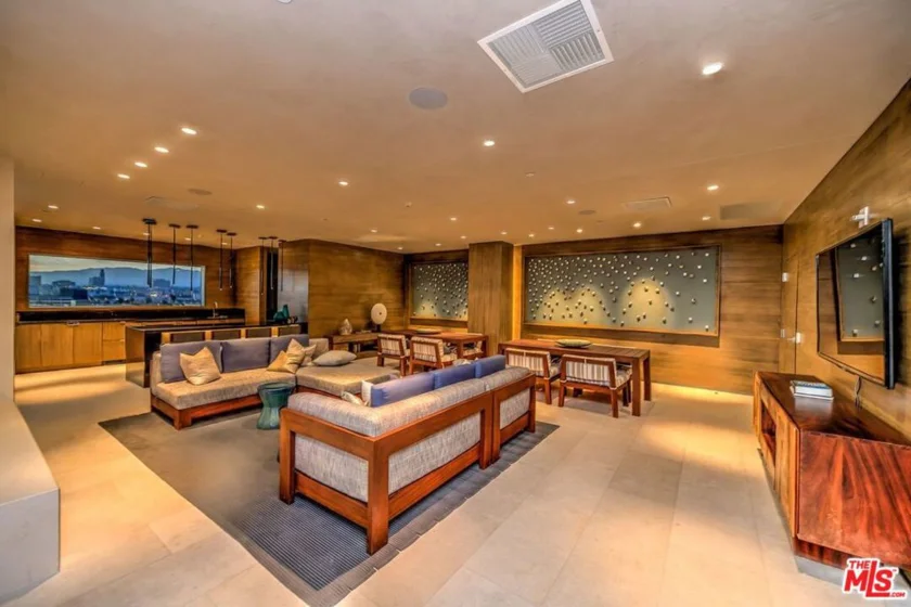 1755 Ocean Avenue #603 photo 31