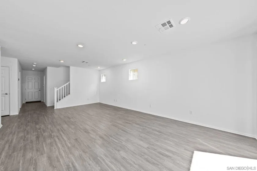 41917 Zafra Street photo 20