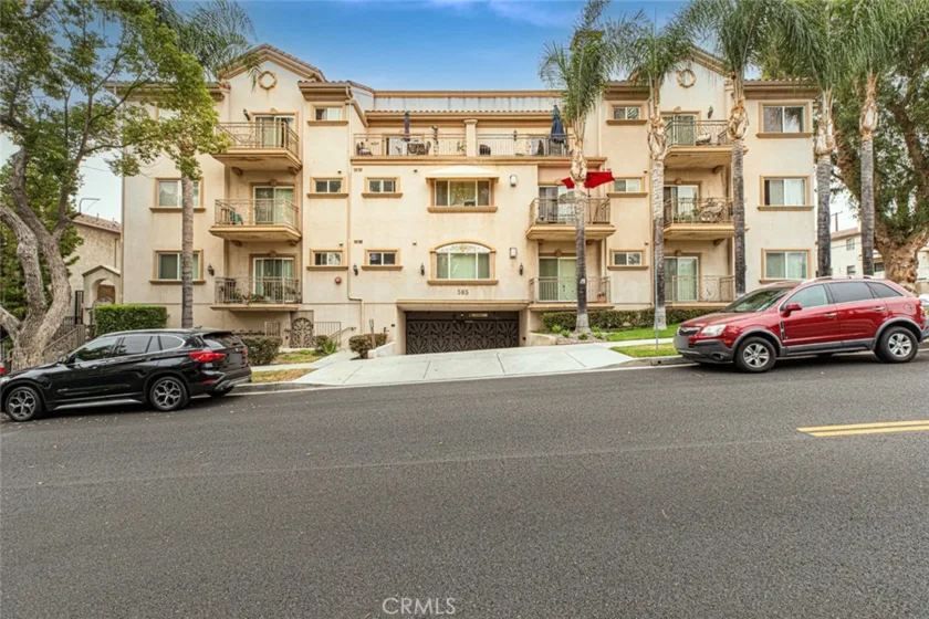565 E San Jose #PH1 photo 1