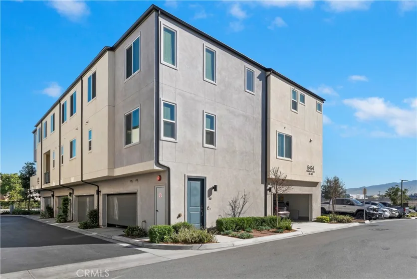 5494 Seacliff Place #55 photo 1