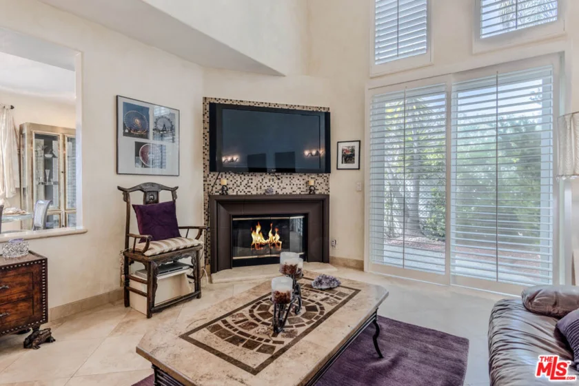 6483 Zuma View Place #106 photo 4