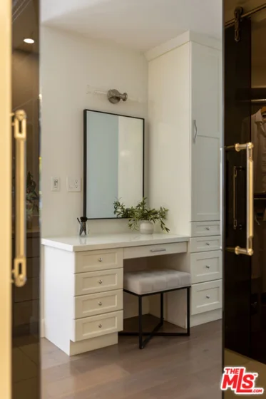 4460 Wilshire Boulevard #207 photo 51
