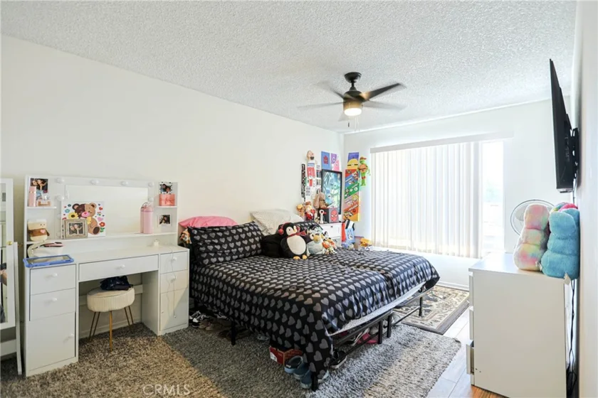 1400 W Warner photo 21