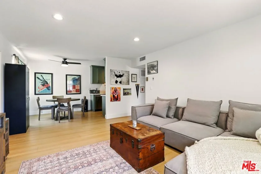 11813 Runnymede Street #36 photo 2