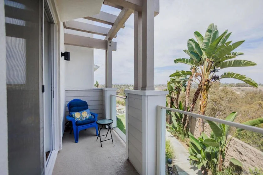 810 Harbor Cliff Way #230 photo 15