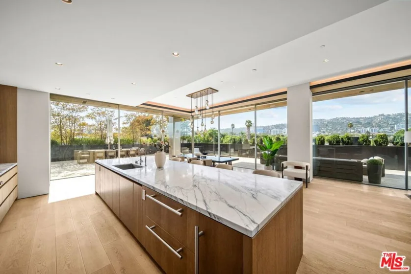 8899 Beverly Boulevard #4A photo 10