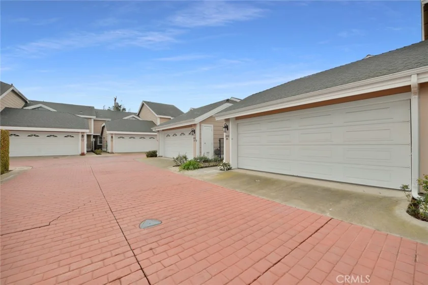 2442 Elden Avenue #6 photo 1