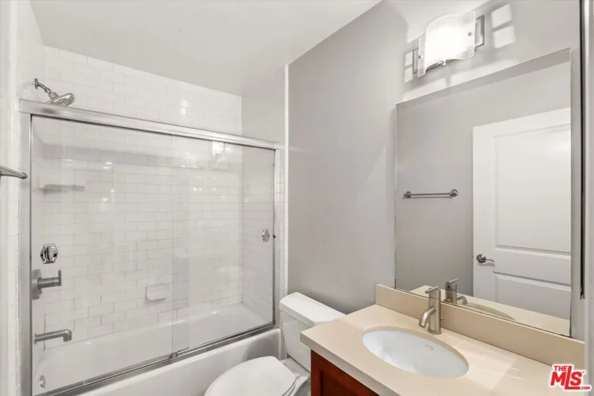 4702 Fulton Avenue #202 photo 17