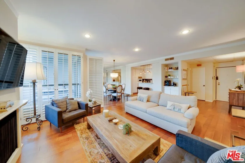 12115 San Vicente Boulevard #303 photo 1