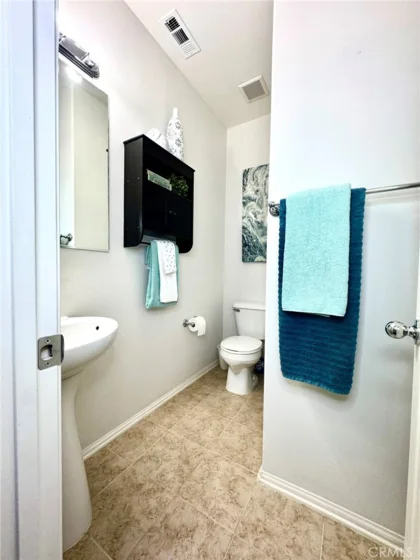 44942 Bellflower photo 34