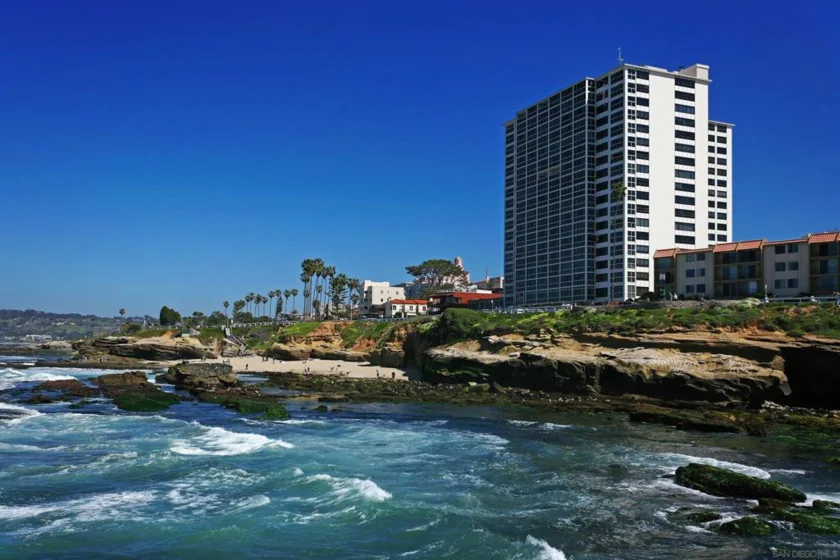 939 Coast Boulevard #18A photo 1