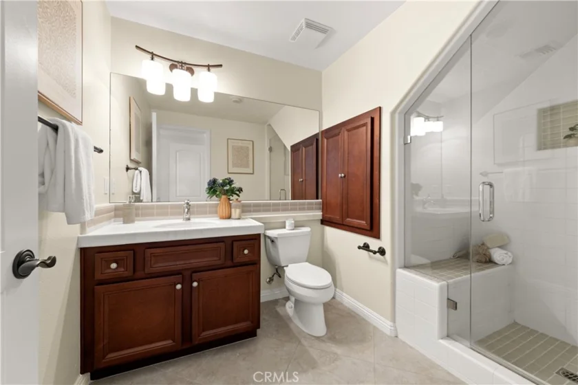 401 Bernard Street #409 photo 34