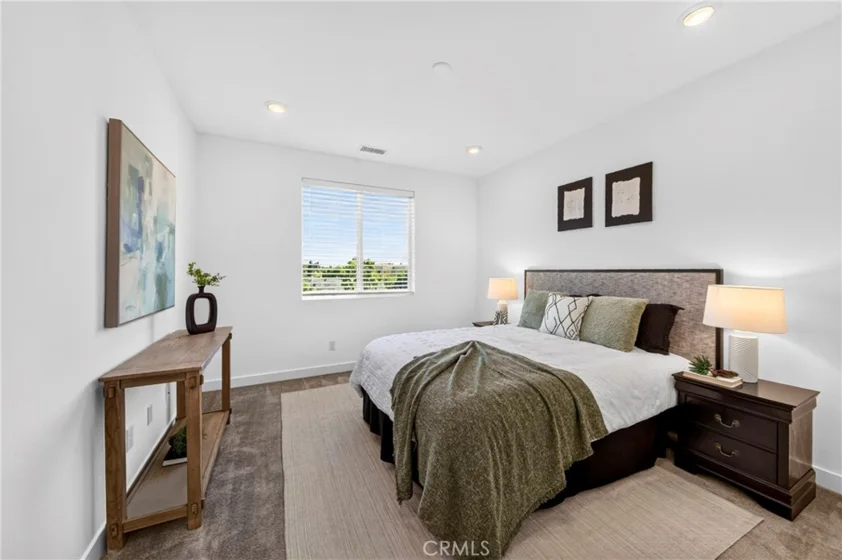 249 N Magnolia #3 photo 10