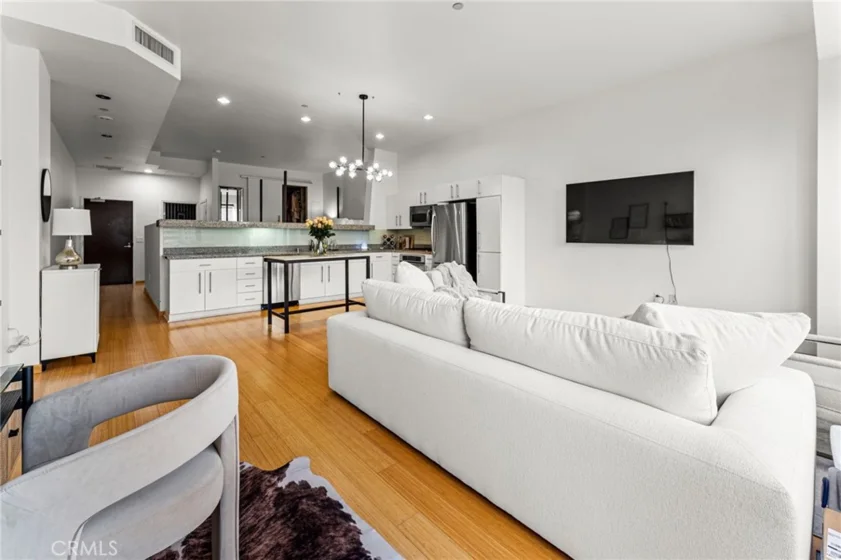 1100 Wilshire Boulevard #2608 photo 33