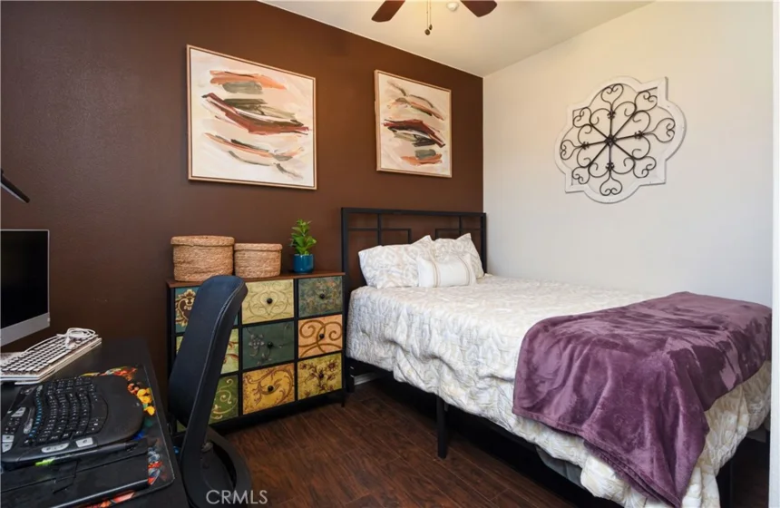 44942 Bellflower photo 24