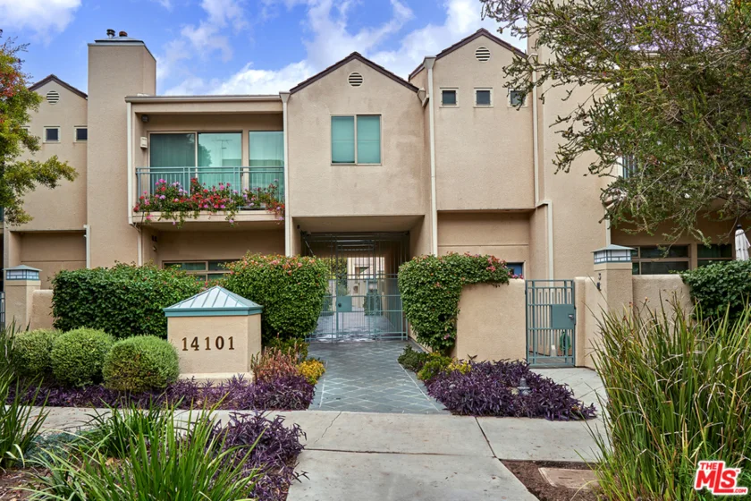 14101 Dickens Street #5 photo 1