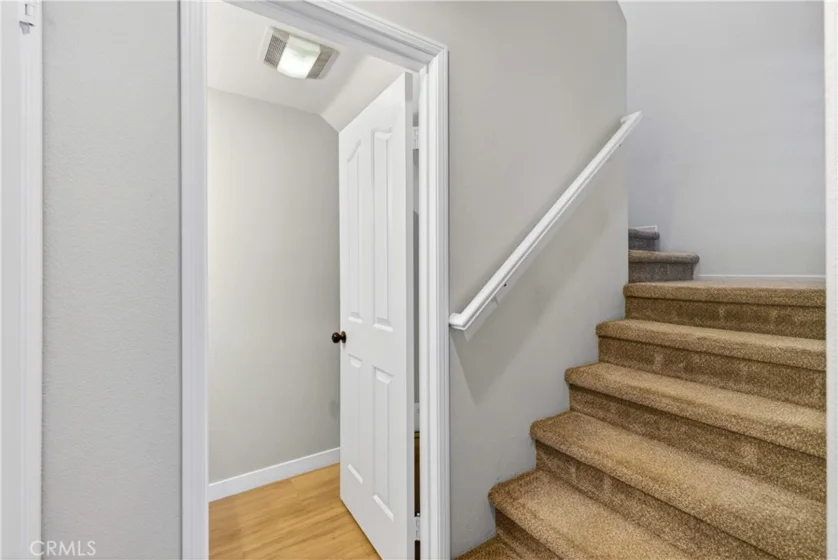 2329 Sunningdale photo 12