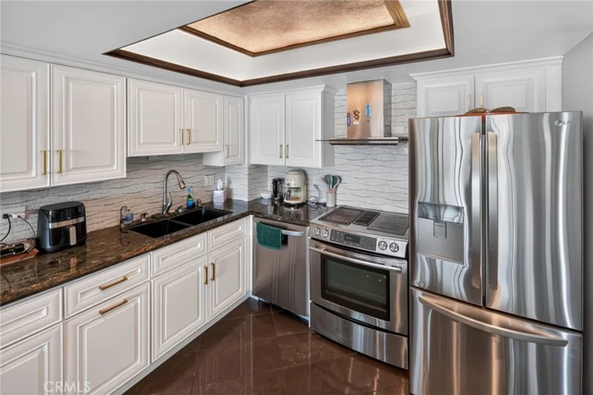 4944 Cass Street #1101 photo 8