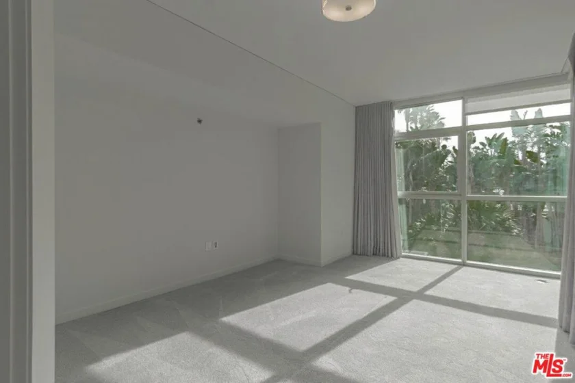13650 Marina Pointe Drive #404 photo 14