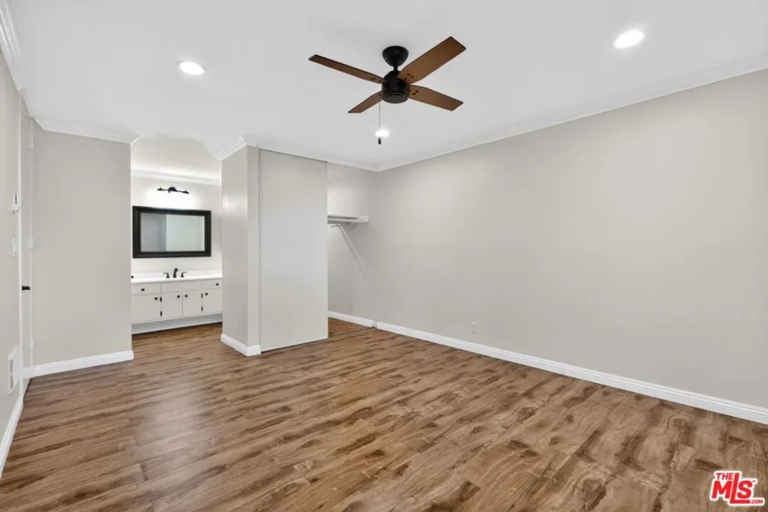 5900 Canterbury Drive #B217 photo 8