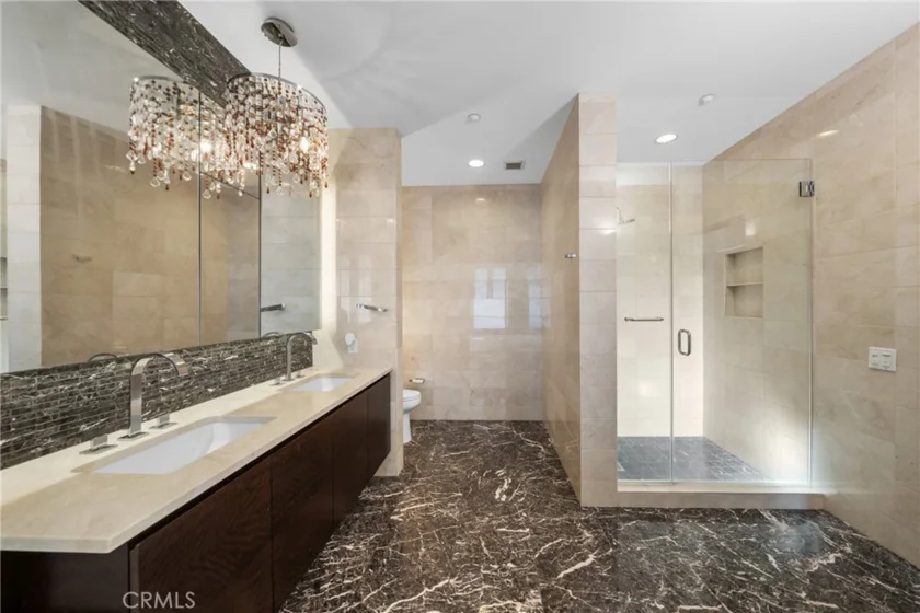 900 W Olympic Boulevard #46B photo 18