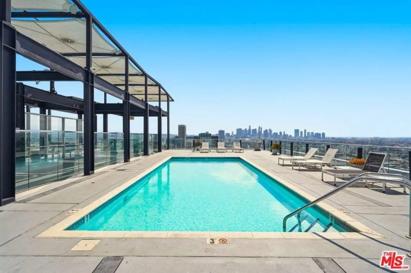 3810 Wilshire Boulevard #605 photo 27