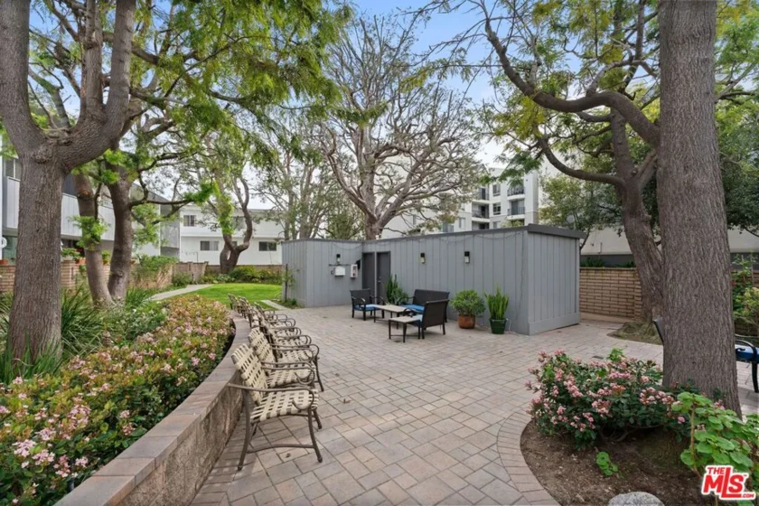 13224 Admiral Avenue #D photo 19