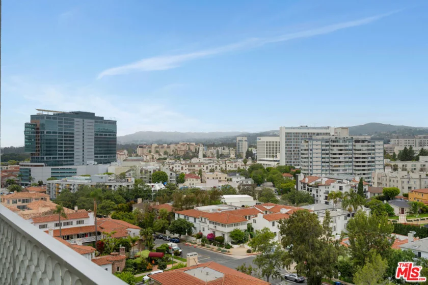 10787 Wilshire Boulevard #1003 photo 1