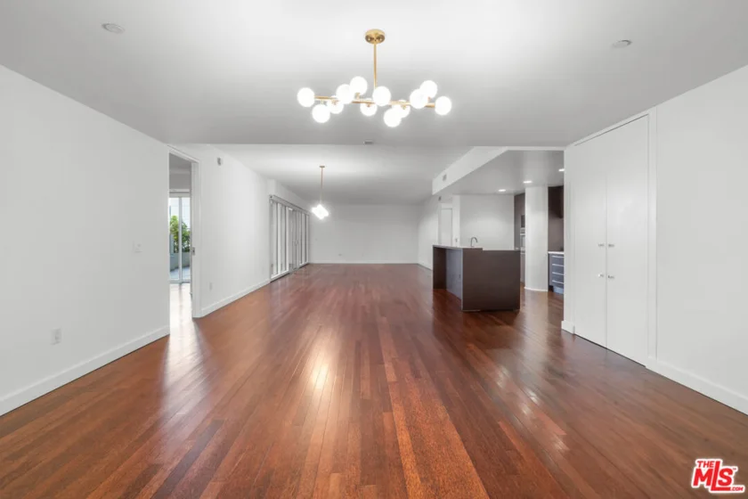 6250 Hollywood Boulevard #4E photo 42