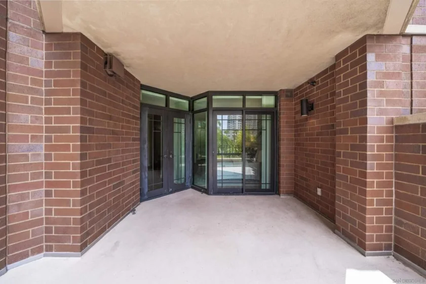 500 W Harbor Drive #318 photo 3