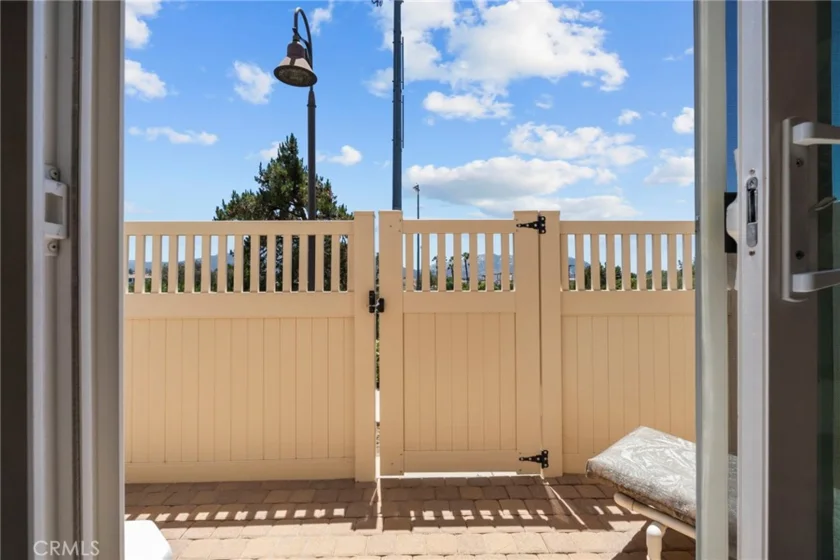 44075 Calle Luz photo 5