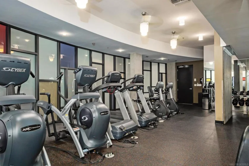 527 10th Avenue #302 photo 18